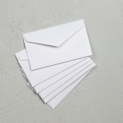 White 24lb Cougar 2 3/16 x 3 5/8 V Flap Premium Envelopes