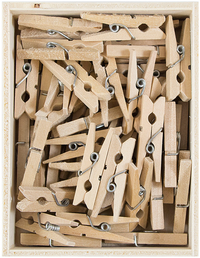 Natural Medium 1 1/8 Inch Wood Clips - 50 Pack